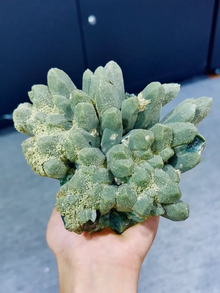 Natural Green Quartz Clusters come from Inner Mongolia 160*140*80MM image