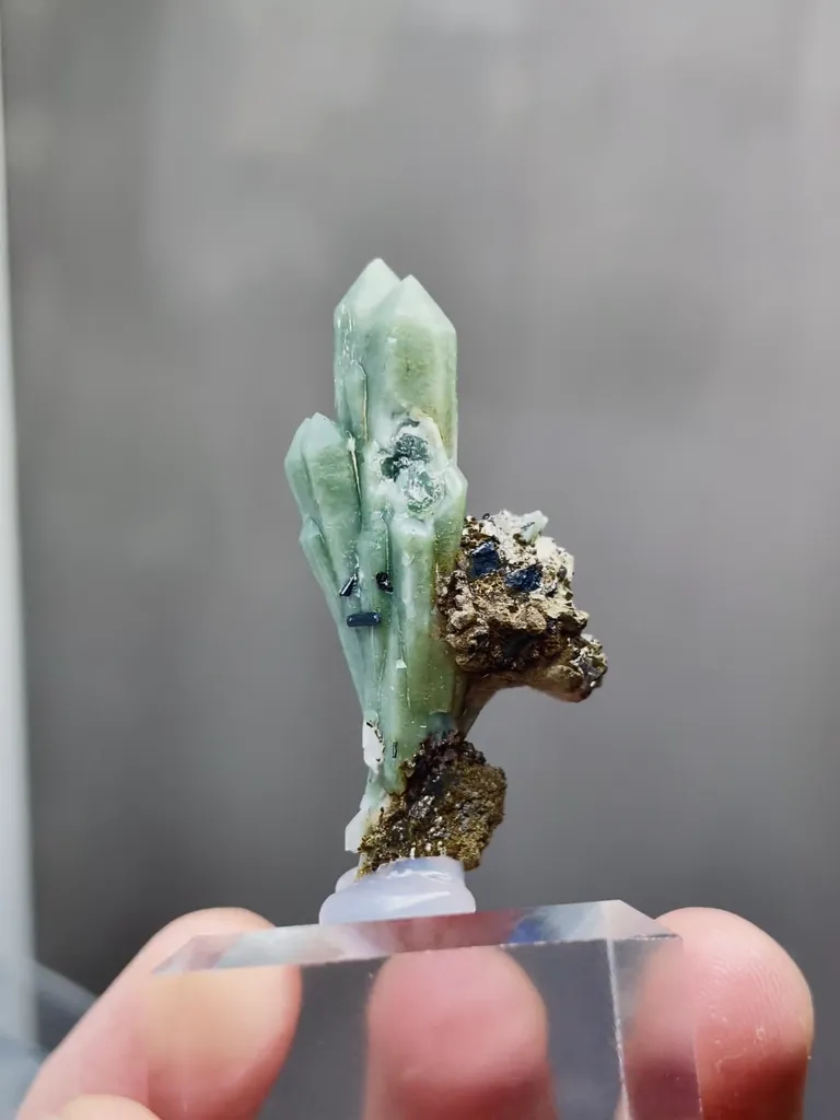 Natural Green Quartz comes from Inner Mongolia 20*10*40MM - image 4