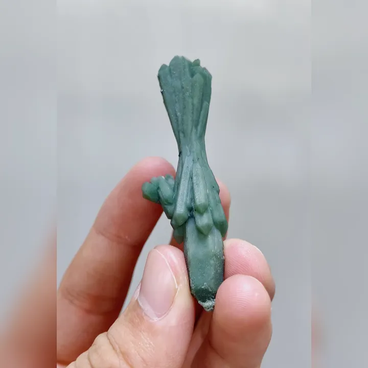 Natural Green Quartz Tower, Mineral Specimen: Inner Mongolia,China (20*65*10MM) image