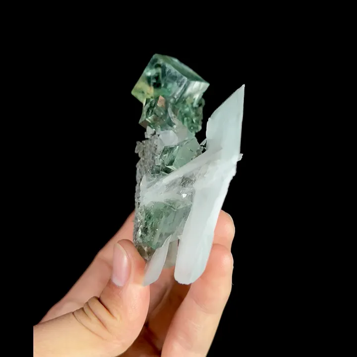 Natural Green Transparent Cubic Fluorite and Calcite, Mineral Specimen:Xiangjhualing,Hunan (30*105*80MM) - image 4