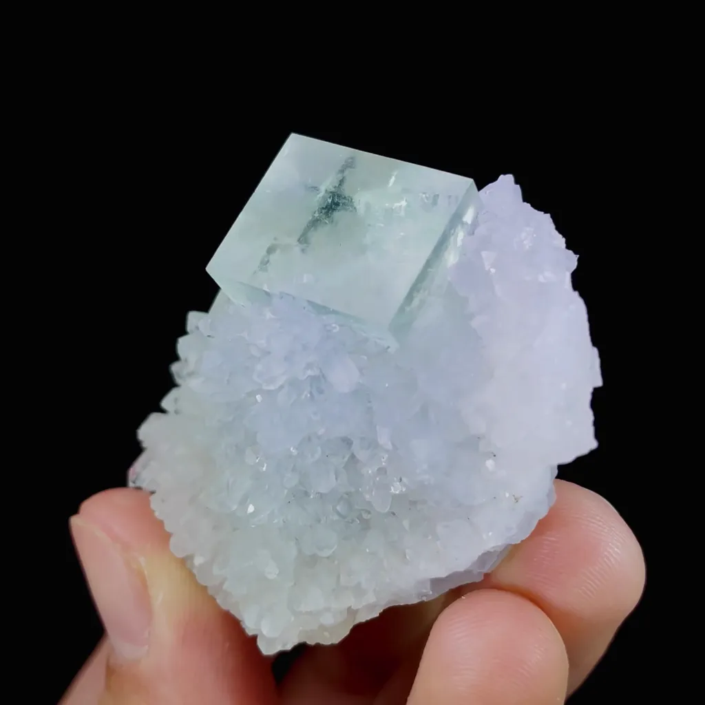 Natural Green Transparent Cubic Fluorite and Quartz Symbiosis comes from Zhejiang,China 40*50*30MM - image 2