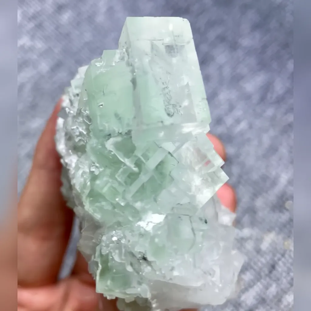 Natural Green Transparent Cubic Fluorite and Quartz Symbiosis comes from Zhejiang,China 75*65*40MM - image 5