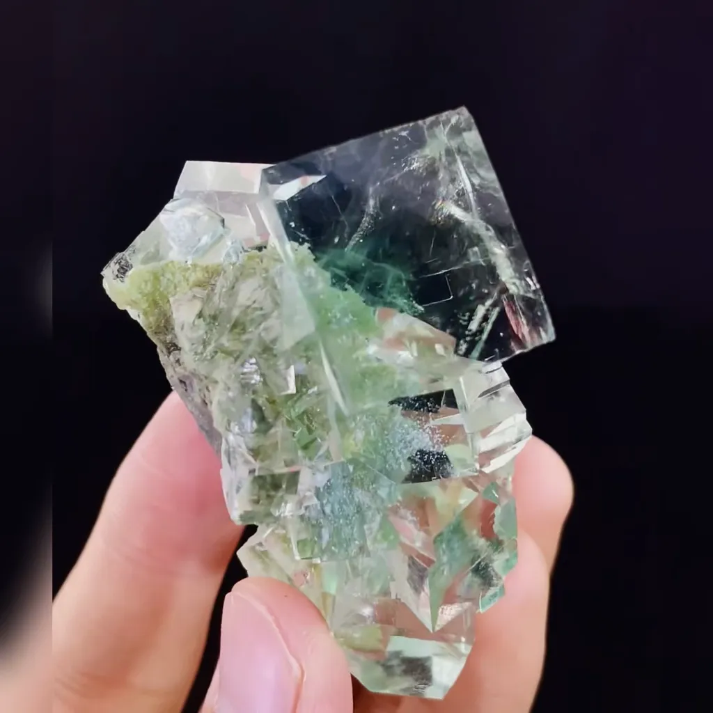 Natural Green Transparent Cubic Fluorite comes from Xianghualing,Hunan 45*55*35MM - image 3