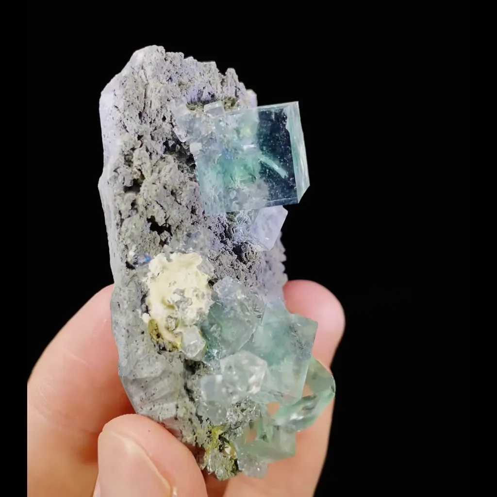 Natural Green Transparent Cubic Fluorite comes from Zhejiang,China 60*25*40MM - image 2