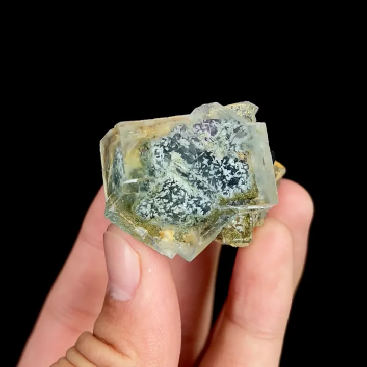Natural Green Transparent Cubic Fluorite, Mineral Specimen:Xianghualing,Hunan (45*30*30MM) - image 2