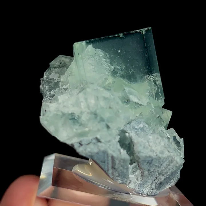 Natural Green Transparent Cubic Fluorite, Mineral Specimen:Xianghualing,Hunan (45*40*35MM) - image 3