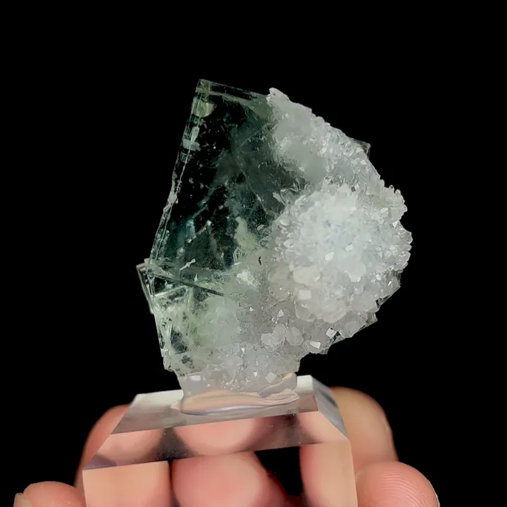 Natural Green Transparent Cubic Fluorite, Mineral Specimen:Zhejiang,China (25*30*30MM) - image 3
