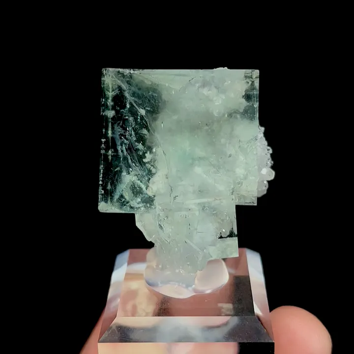 Natural Green Transparent Cubic Fluorite, Mineral Specimen:Zhejiang,China (25*30*30MM) - image 4