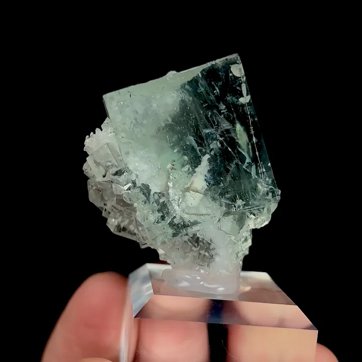 Natural Green Transparent Cubic Fluorite, Mineral Specimen:Zhejiang,China (25*30*30MM) image