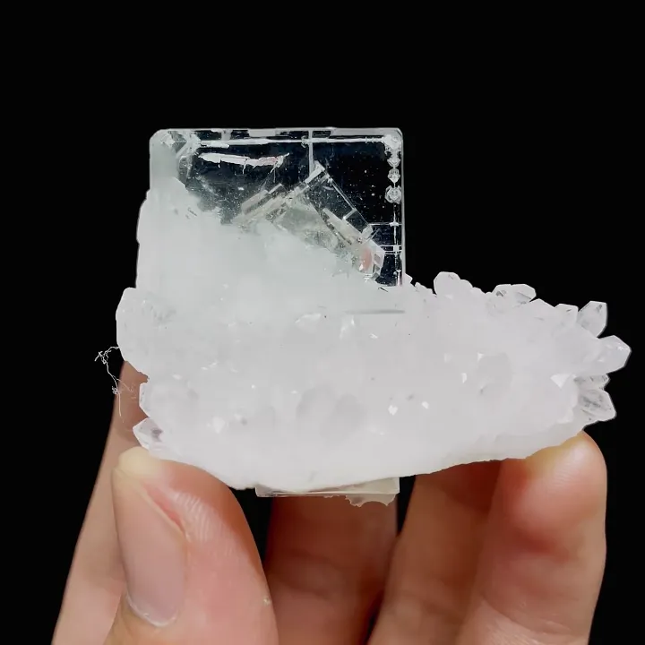 Natural Green Transparent Cubic Fluorite & Quartz,Mineral Specimen:Zhejiang,China (55*45*30MM) - image 4