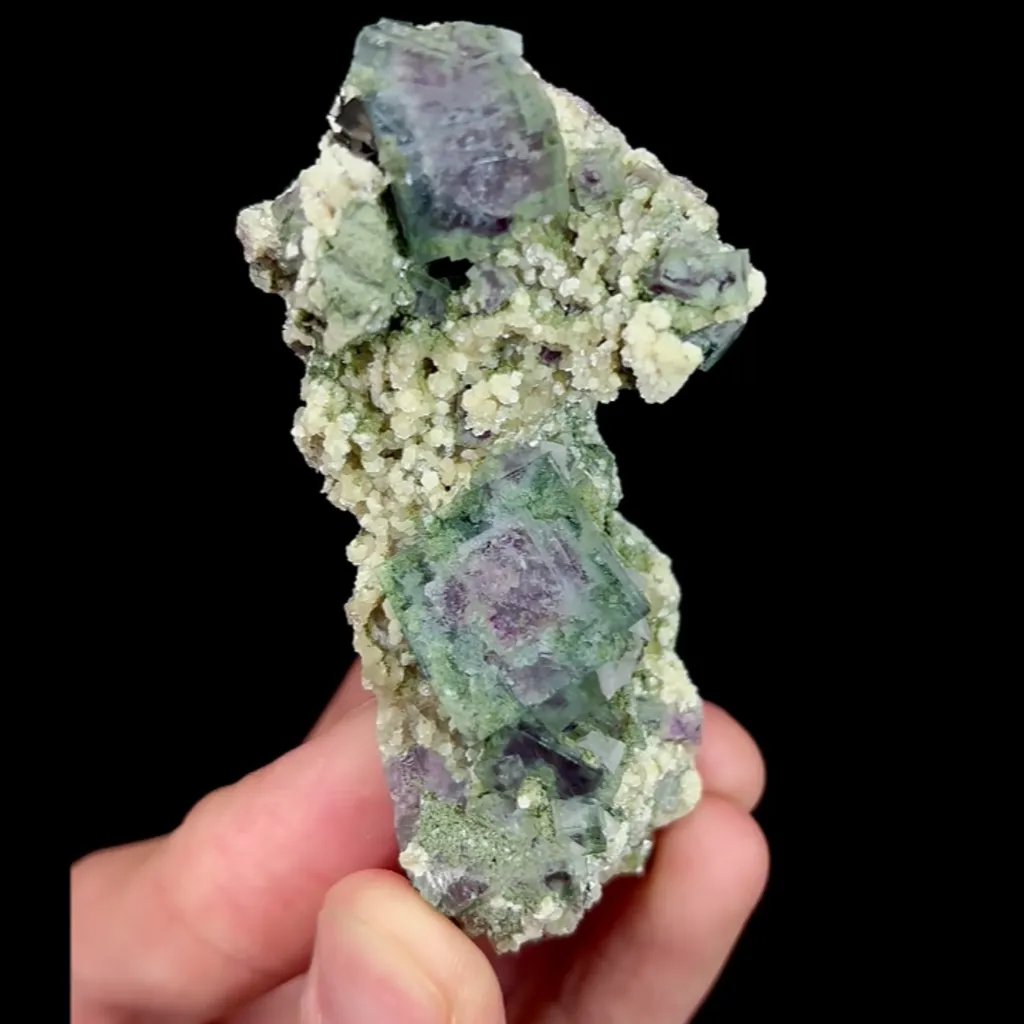 Natural Green Transparent Fluorite and Mica, Mineral Specimen:Yaogangxian,Hunan (30*70*30MM) image