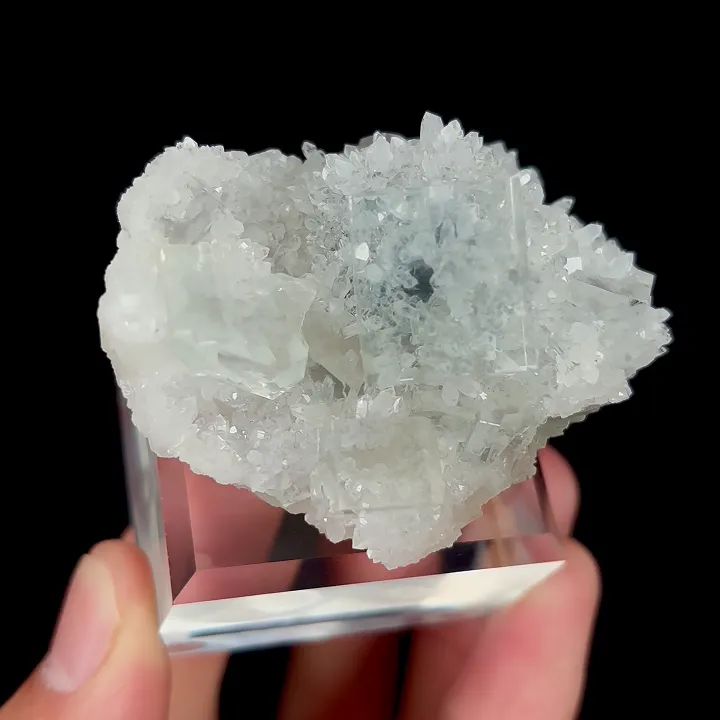 Natural Green Transparent Fluorite and Quartz, Mineral Specimen:Zhejiang,China (55*40*35MM) - image 3