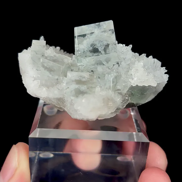 Natural Green Transparent Fluorite and Quartz, Mineral Specimen:Zhejiang,China (55*40*35MM) image