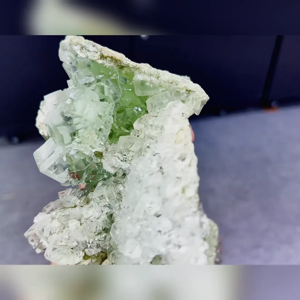 Natural Green Transparent Fluorite comes from Xianghualing,Hunan 130*100*95MM - image 2