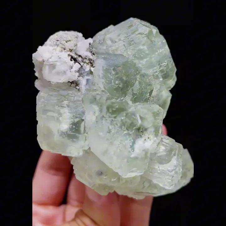 Natural Green Transparent Fluorite comes from Xianghualng,Hunan 55*85*55MM - image 3