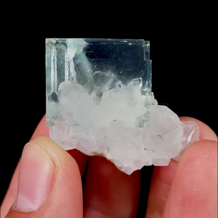 Natural Green Transparent Fluorite, Mineral Specimen:Zhejiang,China (30*25*20MM) - image 5