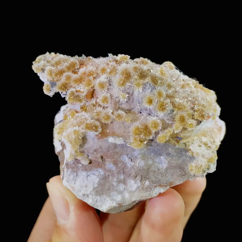 Natural Gypsum comes from Guizhou,China 65*50*40MM image