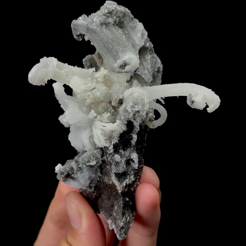 Natural Gypsum Mineral Specimen,High Quality Specimen,GUIZHOU,CHINA(99*67*60mm) image