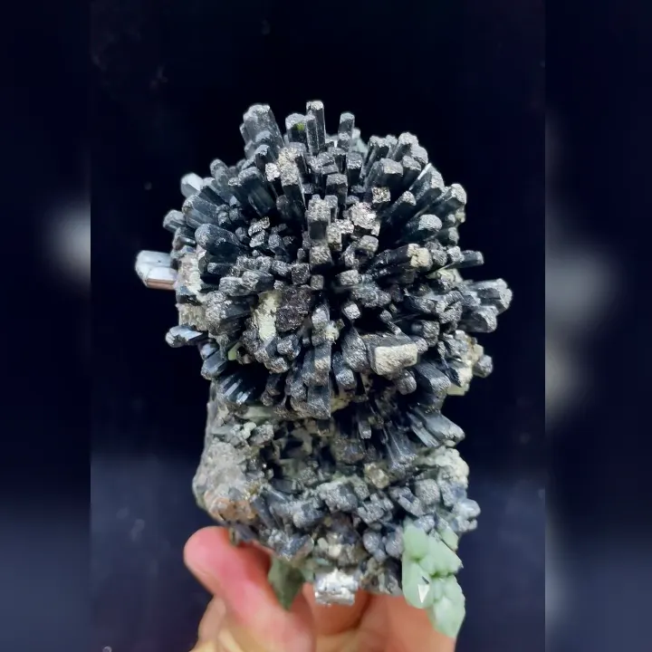 Natural Hedenbergite and Green Quartz Cluster comes from Inner Mongolia,China 65*100*80MM - image 4