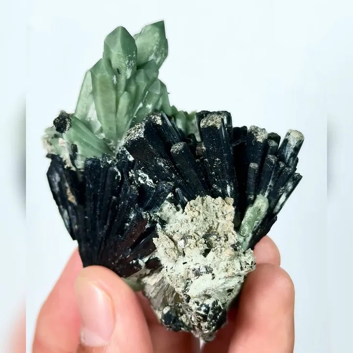 Natural Hedenbergite and Green Quartz Cluster, Mineral Specimen: Inner Mongolia,China (30*55*50MM) - image 2