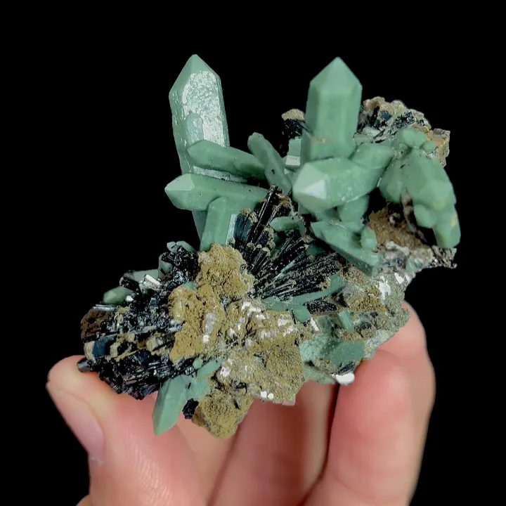 Natural Hedenbergite and Green Quartz Cluster, Mineral Specimen: Inner Mongolia,China (35*55*55MM) image