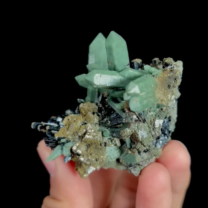 Natural Hedenbergite and Green Quartz Cluster, Mineral Specimen: Inner Mongolia,China (35*55*55MM) - image 3