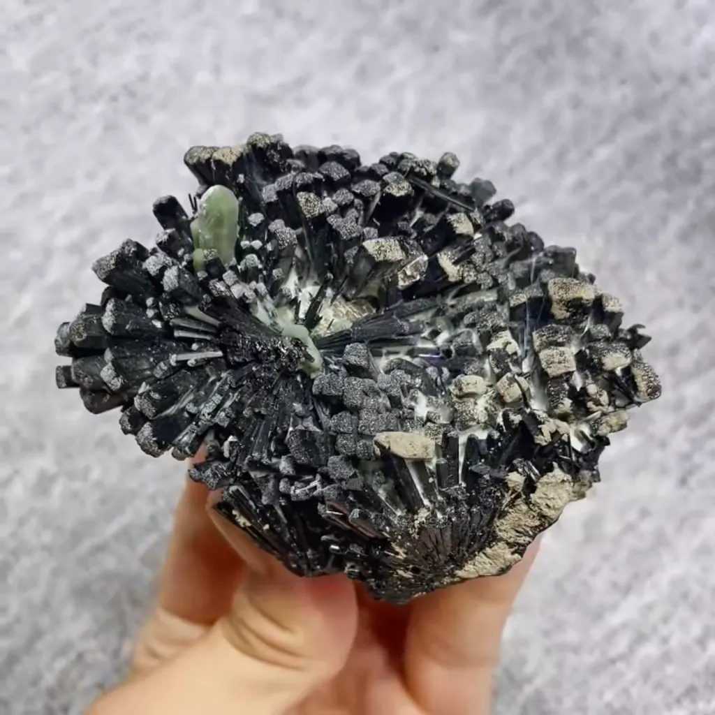 Natural Hedenbergite and Green Quartz Symbiosis comes from Inner Mongolia,China 75*70*60MM - image 4