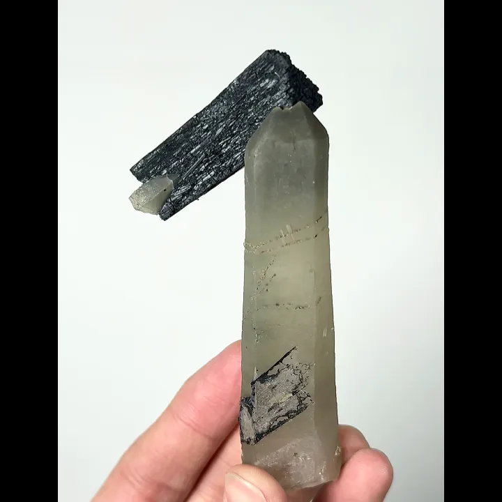 Natural Hedenbergite and Green Quartz Tower, Mineral Specimen: Inner Mongolia,China (45*30*105MM) image