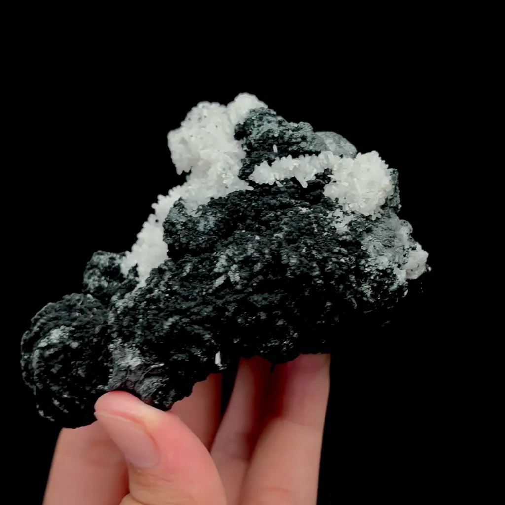 Natural Hematite and Crystal Mineral Specimen,High Quality Specimen,DONGWU BANNER,INNER MONGOLIA,CHINA(90*65*44mm) - image 4