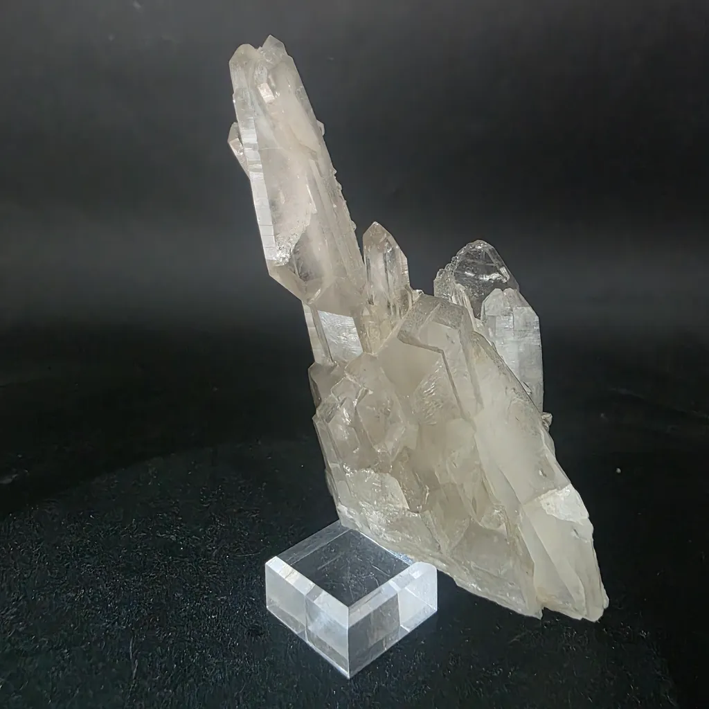 Natural Himalayan Quartz Crystal Cluster 250g – Raw Clear Quartz Points from Pakistan - image 2