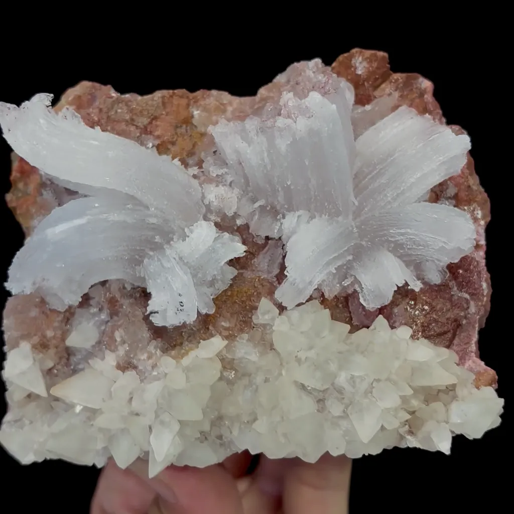 Natural Horn Gypsum Mineral Specimen,High Quality Specimen,GUIZHOU,CHINA(111*85*62mm) - image 5