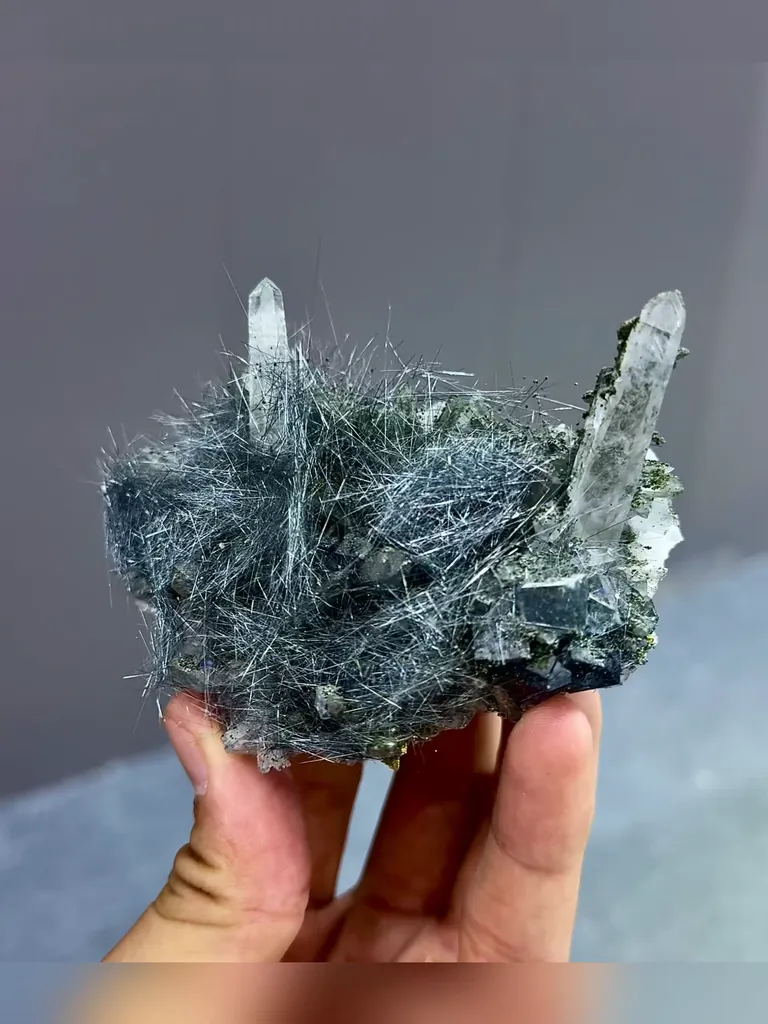 Natural Jamstenite and Quartz Coexist comes from Yaogangxian,Hunan 80*60*40MM image