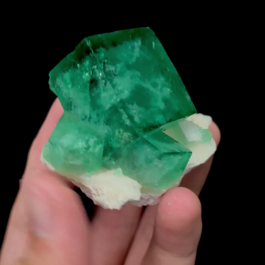 Natural Large Green Cubic Fluorite Mineral Specimen,High Quality Specimen,MADAGASCAR(53*47*40mm) - image 3