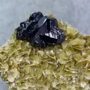 Natural Magnetite and Mica Flakes Symbiosis comes from Xuebaoding,Hunan 85*80*40MM - image 3