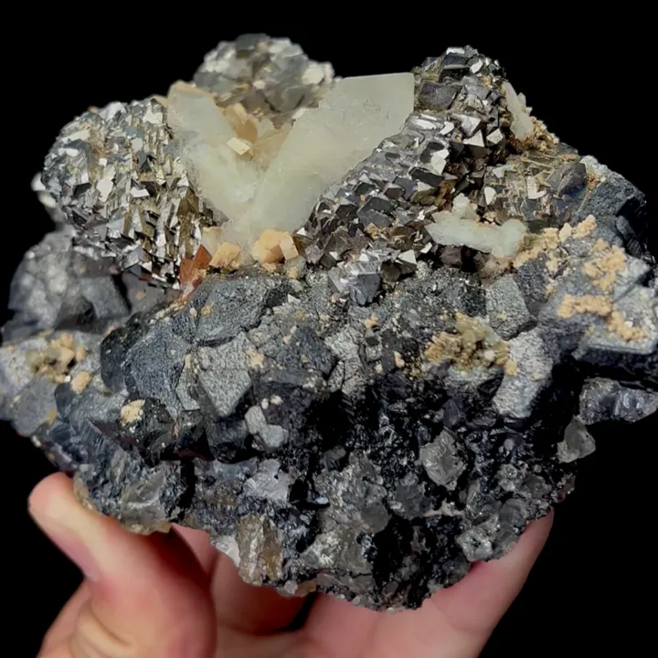 Natural Magnetite,Arsenopyrite,Dolomite,Clear Fluorite and Crystal,Multiple minerals coexist Mineral Specimen:JIANGXI China (120*60*100mm) - image 2