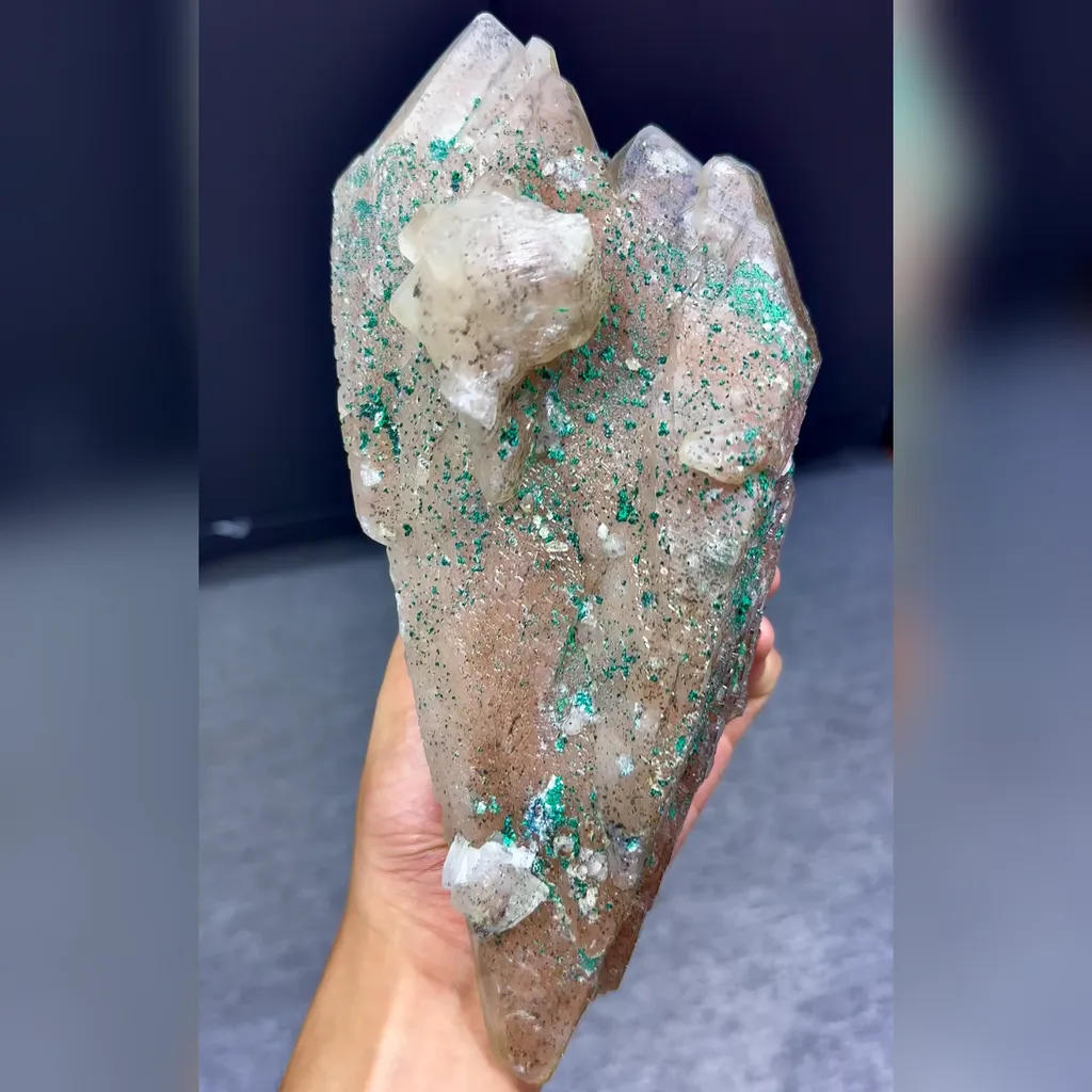 Natural Malachite and Calcite Symbiosis comes from Hunan,China 100*90*240MM image