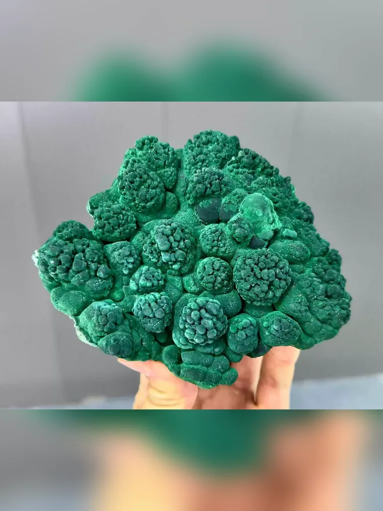 Natural Malachite comes from Guilin,Guangxi 130*30*110MM image