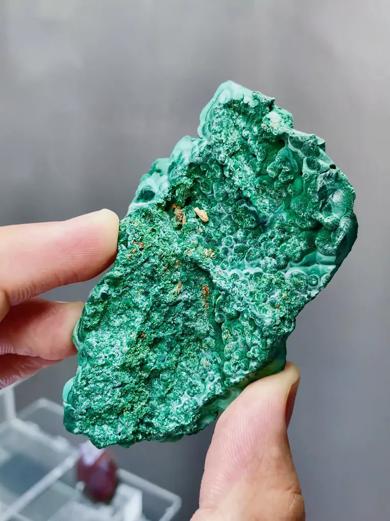 Natural Malachite comes from Guilin,Guangxi 75*30*45MM - image 5