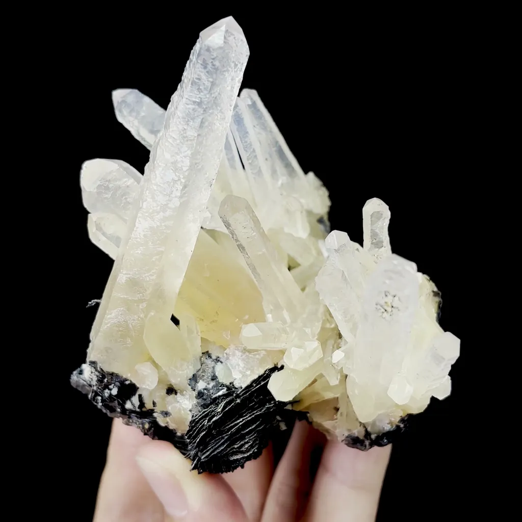 Natural Mango Quartz and Specularite Mineral Specimen,High Quality Specimen,JINLONG,GUANGDONG,CHINA(70*50*80mm) - image 4