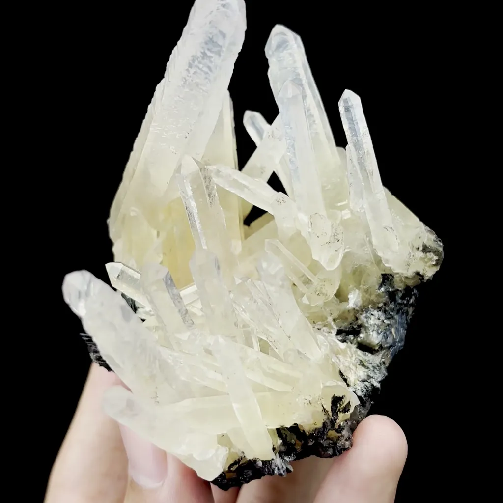 Natural Mango Quartz and Specularite Mineral Specimen,High Quality Specimen,JINLONG,GUANGDONG,CHINA(70*50*80mm) image