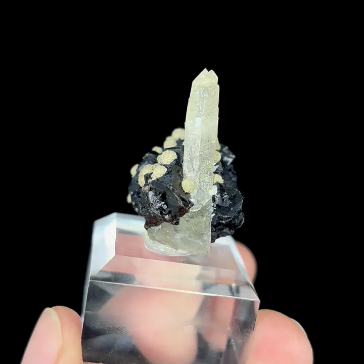 Natural Marmatite and Quartz, Mineral Specimen: Inner Mongolia,China (30*30*20MM) - image 3