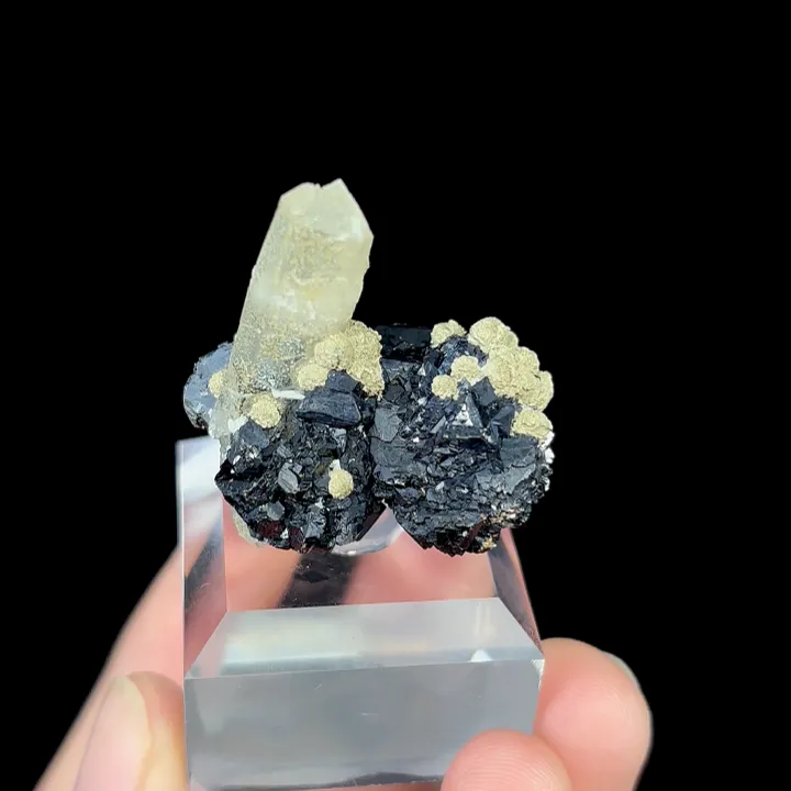 Natural Marmatite and Quartz, Mineral Specimen: Inner Mongolia,China (30*30*20MM) - image 4