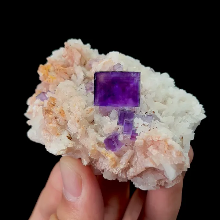Natural Matrix Fluorite and Dolomite, Mineral Specimen:Xinjiang,China (65*45*35MM) image