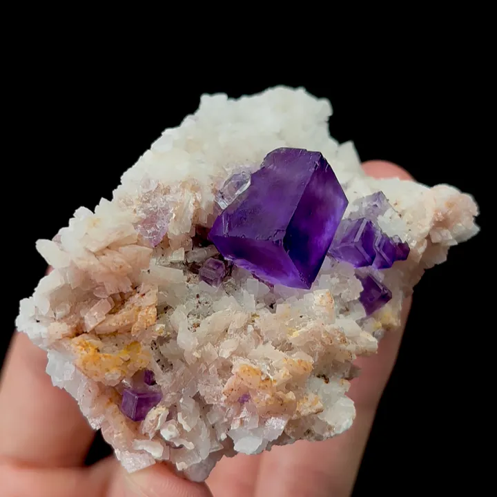 Natural Matrix Fluorite and Dolomite, Mineral Specimen:Xinjiang,China (65*45*35MM) - image 4