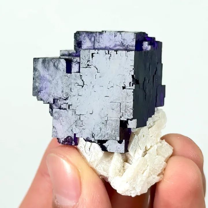 Natural Matrix Fluorite, Mineral Specimen:Xinjiang,China (35*40*30MM) - image 2