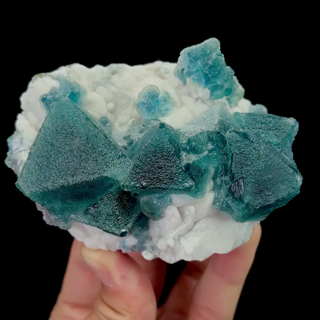 Natural Octahedral Green Fluorite Mineral Specimen,High Quality Specimen,INNER MONGOLIA,CHINA(95*69*50mm) image