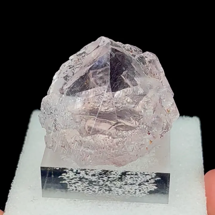 Natural Pale Pink Diamond Fluorite, Mineral Specimen: Huanggangliang,Inner Mongolia (30*30*25MM) - image 6