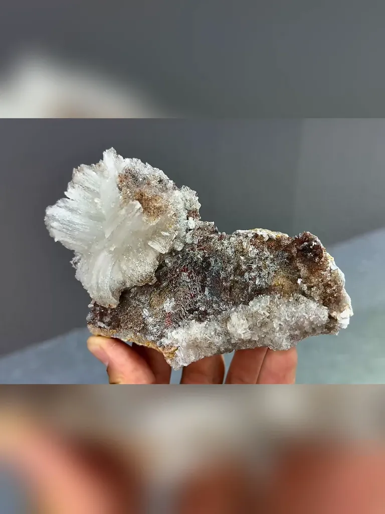 Natural Petal Gypsum comes from Guizhou,China 120*45*80MM - image 2