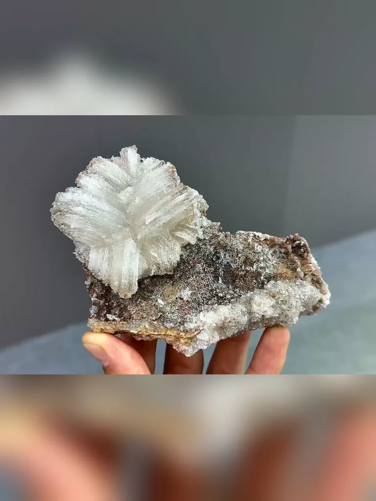 Natural Petal Gypsum comes from Guizhou,China 120*45*80MM image