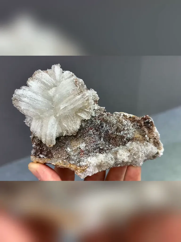 Natural Petal Gypsum comes from Guizhou,China 120*45*80MM - image 5